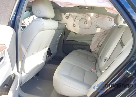 2015 Cadillac Xts Platinum z USA, uszkodzony, nr VIN 2G61S5S32F9143892